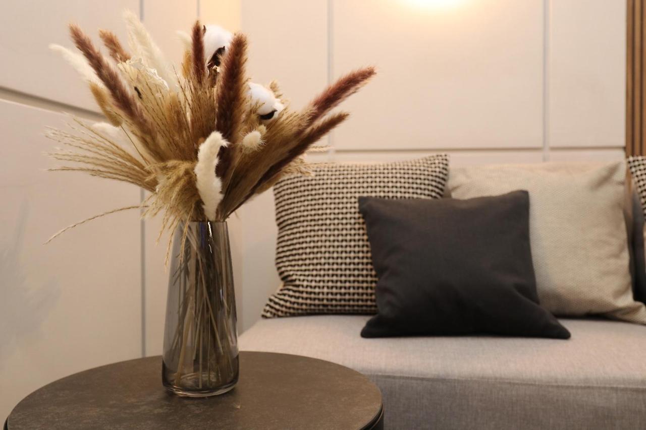 Charming & Luxurious Gem Apartment Olbia Exterior foto